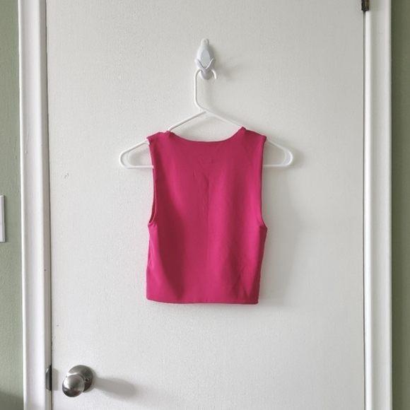 Aritzia Babaton Contour Muscle Tank in Pink - Picture 3 of 6